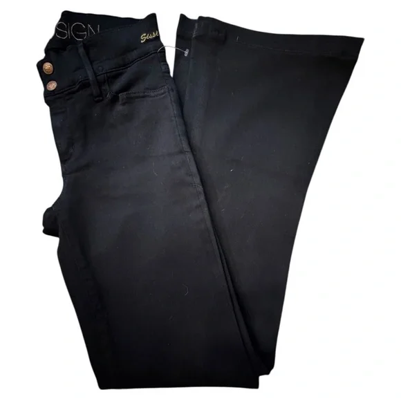 Goldsign Black High Rise Jeans with Smooth Finish - Picture 11 of 15
